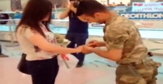 Evlilik teklif ettiği kızı dolandırdı!