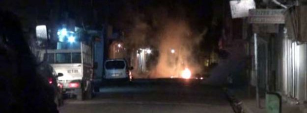 Polis aracına roketatarlı saldırı