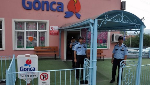 Kreş, dershane ve okullara polis baskını