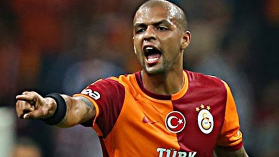 Felipe Melo için flaş karar