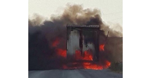 PKK 5 kamyonu yaktı