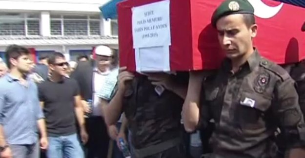 Şehit polis için tören