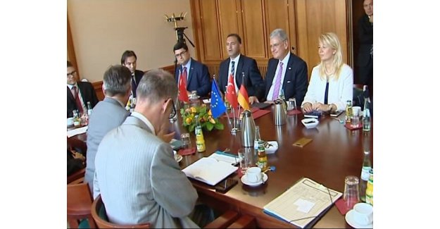 AB Bakanı Bozkır Alman mevkidaşıyla görüştü