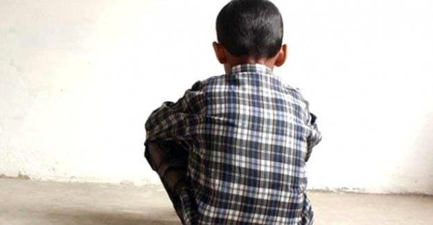 Erkek çocuğuna tecavüz skandalı!