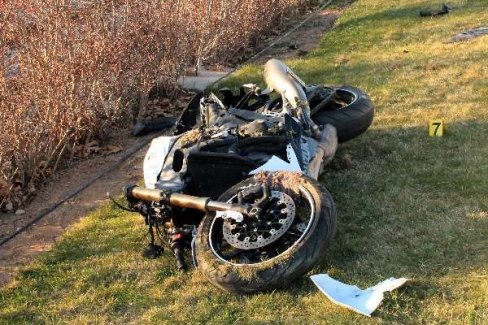 Mudanya'da motosiklet bariyere çarptı: 1 ölü