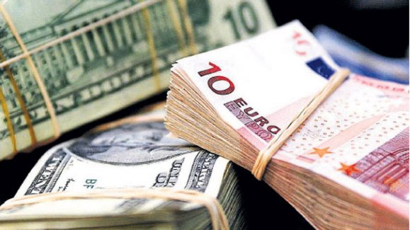 Dolar ve euro güne yeni rekorlarla başladı