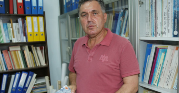 "Fal bakar gibi deprem tahmini yapılmaz!"