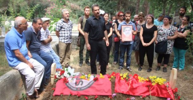 Oyuncaklara kapanan kapı bomba yüklü araçlara açıldı