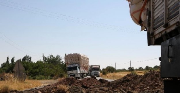 PKK, Diyarbakır-Bingöl karayolunu trafiğe kapattı