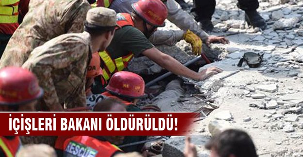 Pakistan İçişleri Bakanı öldürüldü!