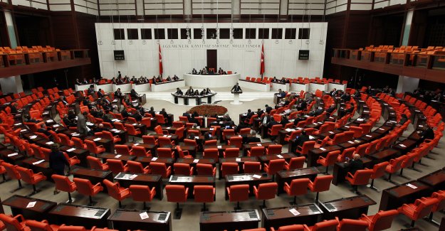 Milletvekilleri kara kara düşünüyor