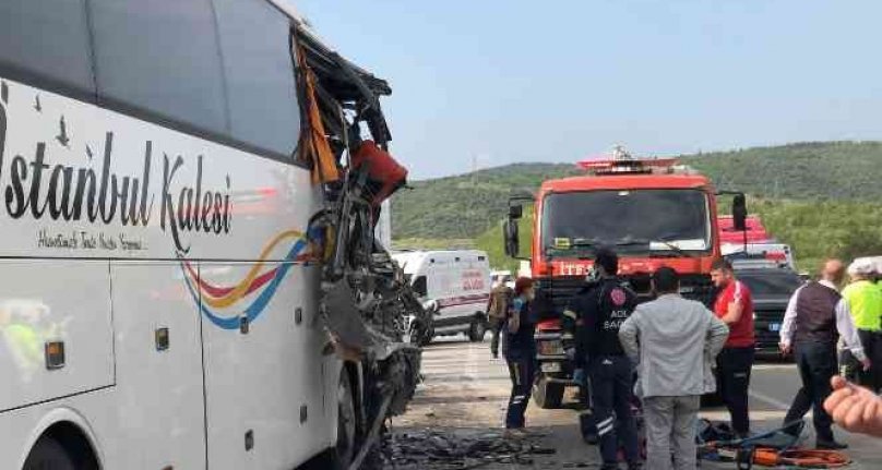 Bursa'da kamyon yolcu otobüsüne çarptı! Ölü ve yaralılar var