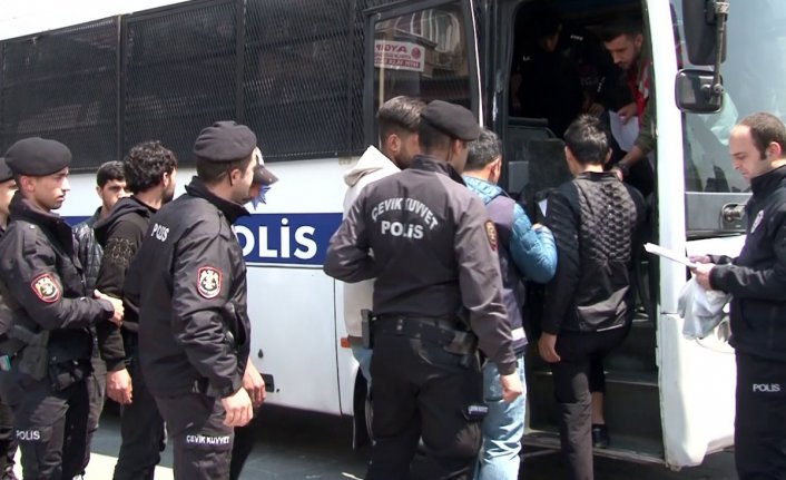 İstanbul'da 250 kaçak göçmen gözaltına alındı