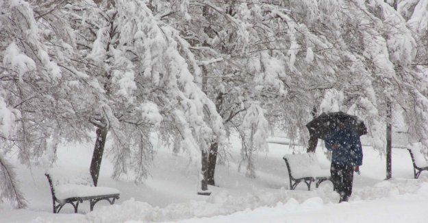 Erciyes’e yılın ilk karı yağdı
