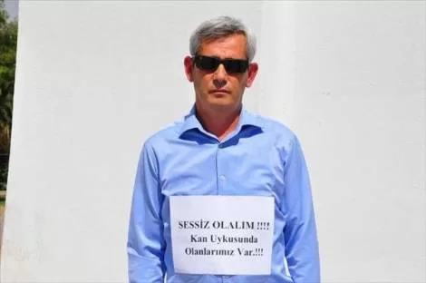Manisa'da şehitler için tek kişilik eylem