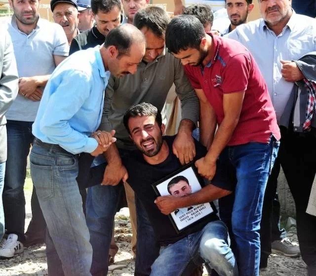 Vanlı şehit gözyaşlarıyla uğurlandı