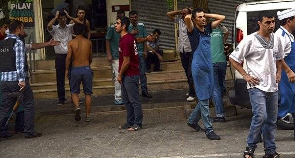 Diyarbakır'da çorbacı tarandı! 1 ölü, 3 polis yaralı