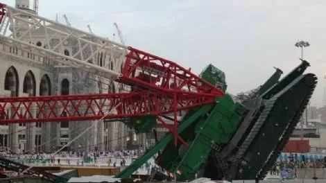Mekke'deki felaketin boyutu gün ışıklarıyla ortaya çıktı