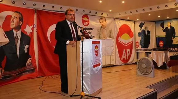 Adalet Partisi yeniden siyasete dönüyor