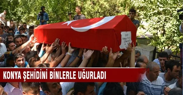 Şehit Öksüz'ün ailesi uzun süre tabuta sarıldı....