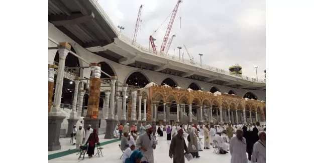 Osmanlı revakları yerlerine takılıyor