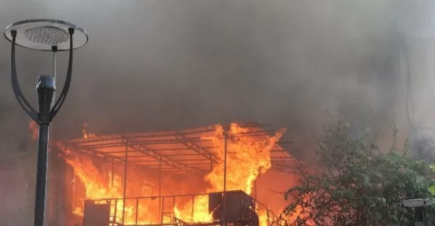 Hatay’da korkutan yangın