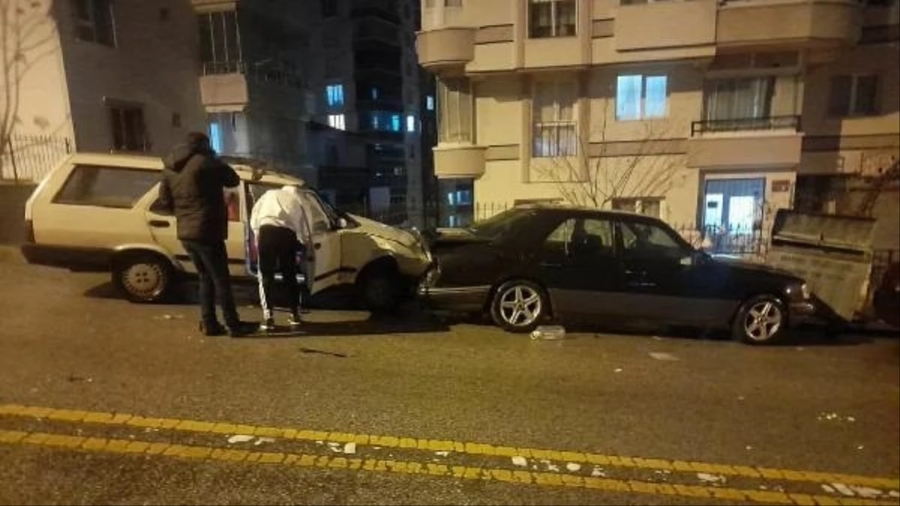 Otomobilde Çıkan Sevgili Kavgası Kanlı Bitti