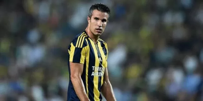 Persie, Bursaspor maçında yedek