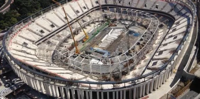 Vodafone Arena gelecek sezona sarkıyor