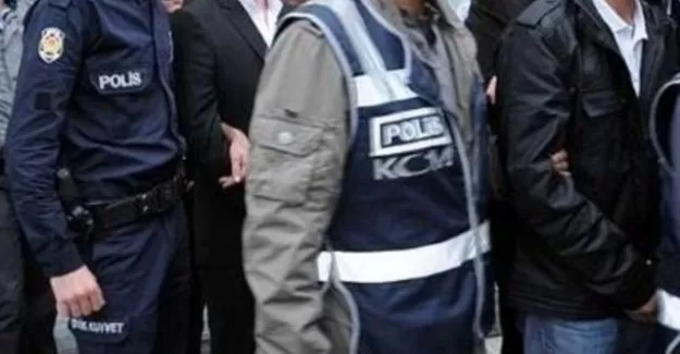 Kızını kandırıp annesini dolandırdılar