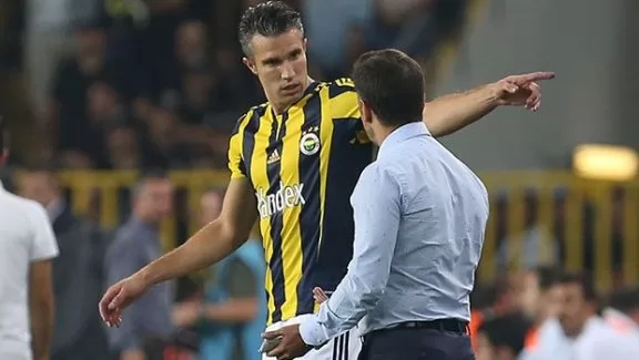 Fenerbahçe'de Pereira- Van Persie krizi