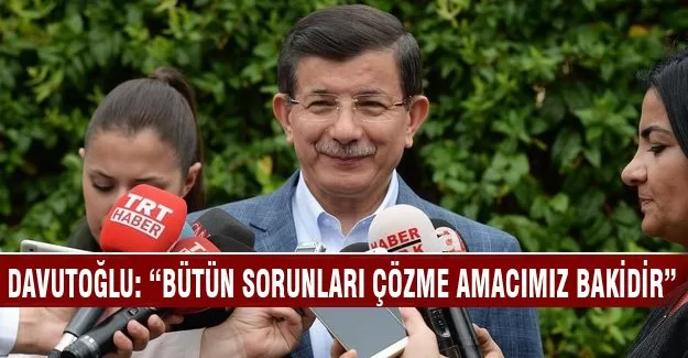 Başbakan Davutoğlu bayram namazını Diyarbakır'da kıldı