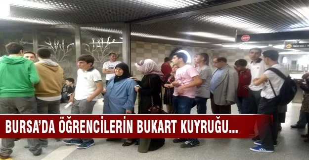 Bursa'da öğrencilerin Bukart kuyruğu