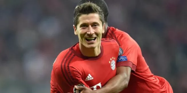 Lewandowski'den 10 maçta 14 gol!