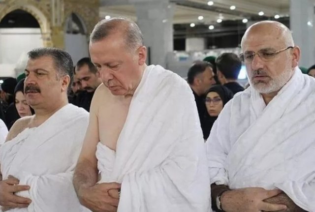 Cumhurbaşkanı Recep Tayyip Erdoğan'dan Umre ziyareti