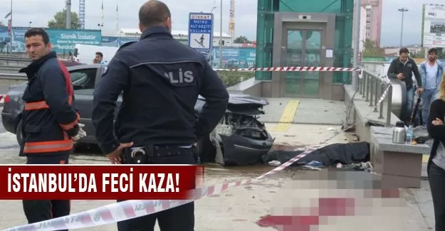 Metro girişinde bekleyen yayaları ezdi!