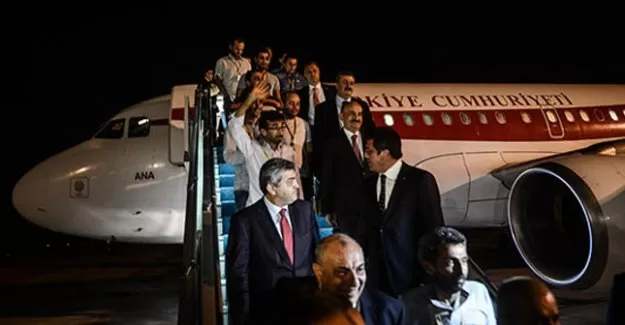 Serbest bırakılan işçileri ANA uçağıyla getirildi