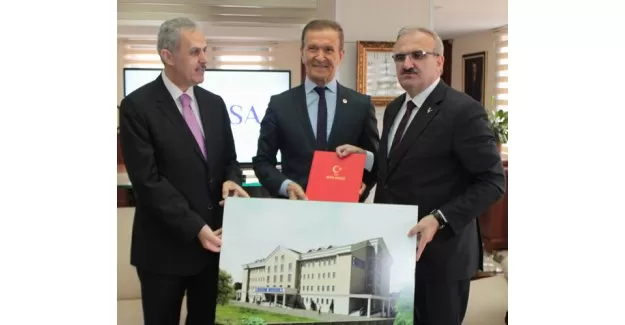 Bursalı iş adamından 32 derslik okul