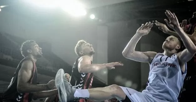 ’Kokoreç zehirlenmesi’ maçı iptal ettirdi"