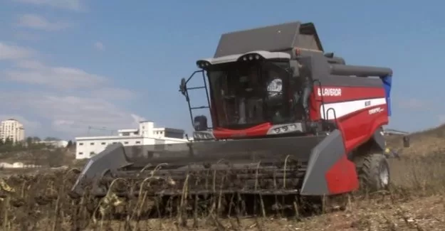 Mehdi Eker biçerdöver kullandı