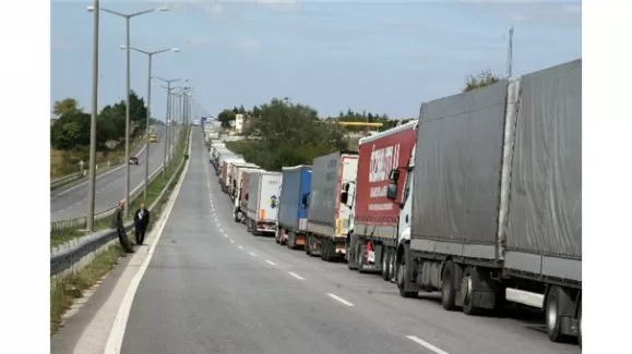 10 kilometrelik TIR kuyruğu!