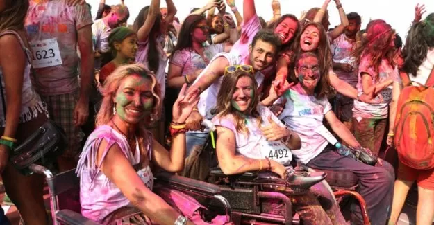 Bursa'da "Renkli koşu" etkinliği