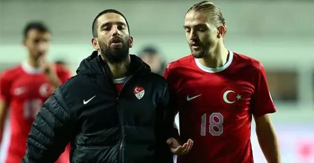 Caner ve Arda'dan Van Persie'ye cevap