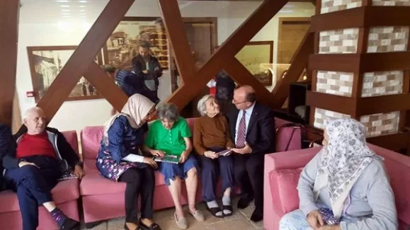 AK Parti yaşlıları unutmadı