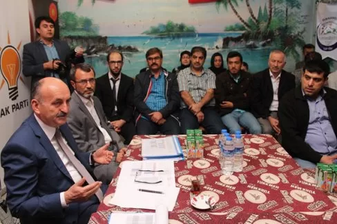 Bakan Müezzinoğlu sandık başkanlarıyla buluştu