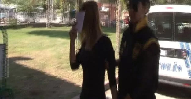 Fuhuş yapan kadın gözyaşlarına boğuldu