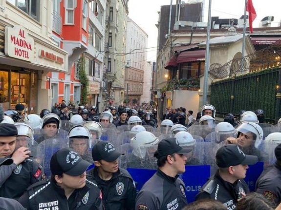 Taksim'deki Gezi Davası protestolarında 51 gözaltı