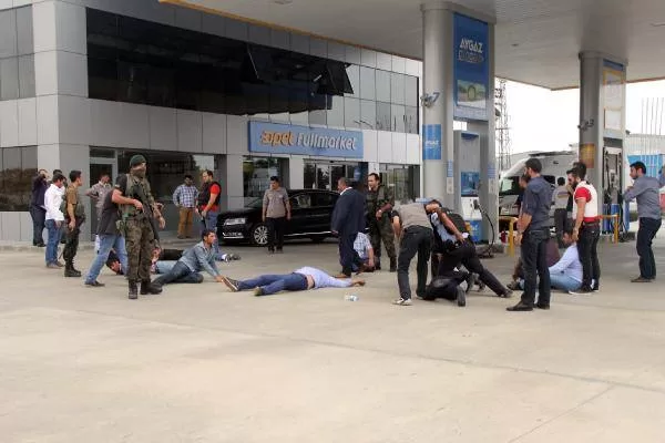 Akaryakıt istasyonunda vahşet