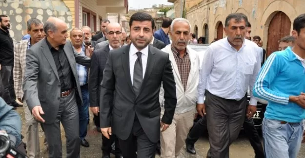 "Kan emici ve bölücü değiliz"