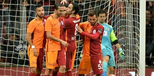 Galatasaray'ın parçalı şortu olay oldu!